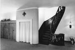 De monumentale trap bij de showroom.
<br/>
via Nina Mielof, jaren 40